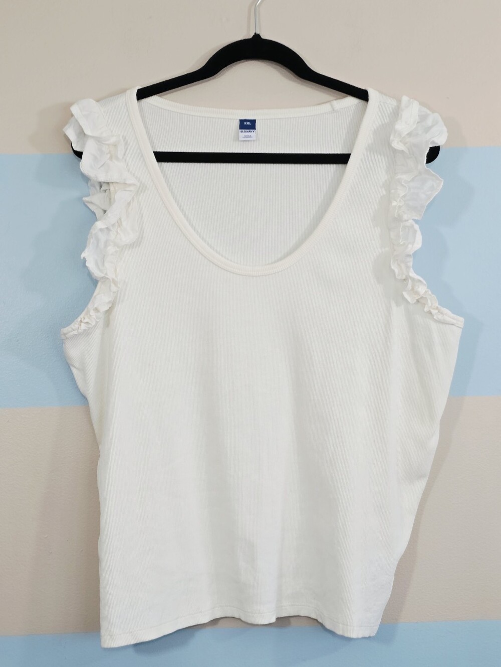 Old Navy Plus Size White Ruffle Shoulder Tank Top - Picture 2 of 6